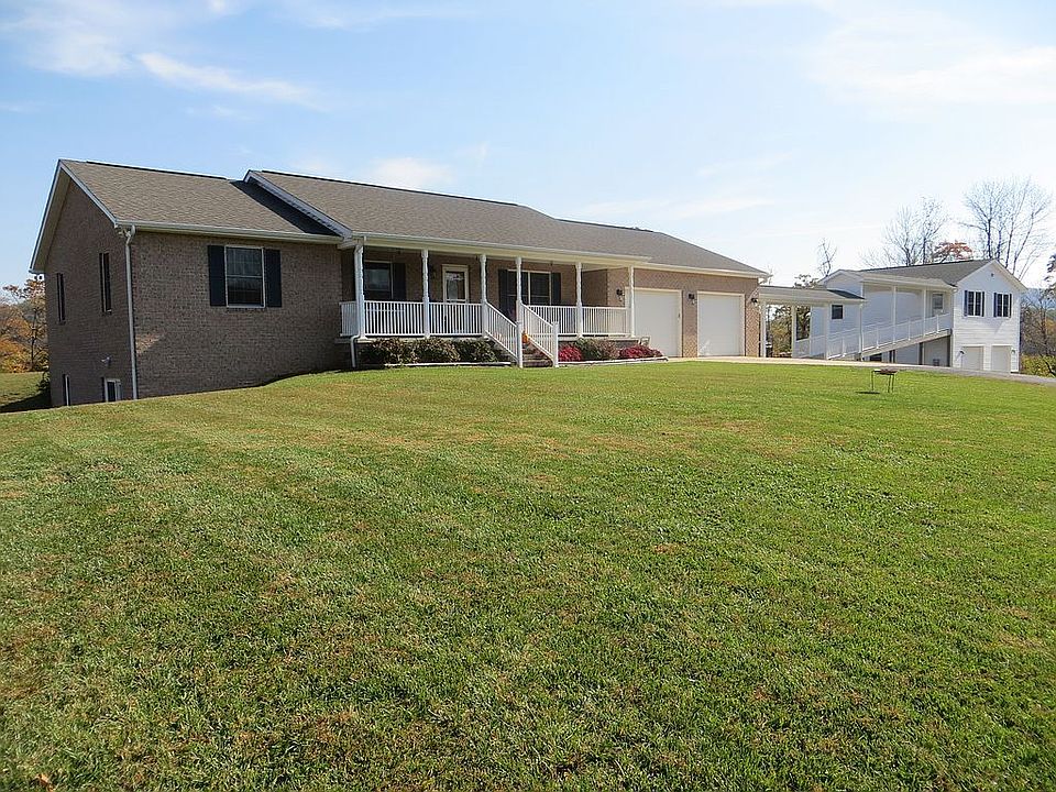 Two houses w/breeze way