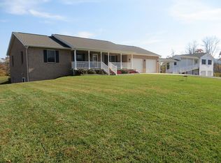 114 Paps Way, Linden, VA 22642