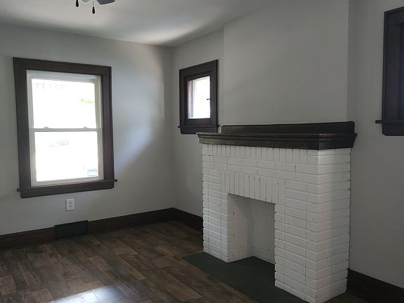 5th image of 614 Sanford Ave