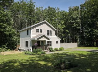 17 Oak Ave, Freeport, ME 04032