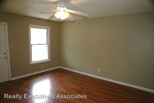 3rd image of 164 Howard St