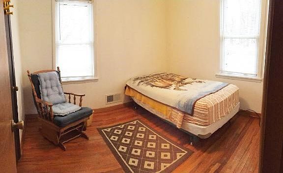 4th image of 2917 Euclid Ave