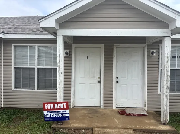 108 Hines Blvd APT B, Bolivar, TN 38008