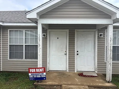 108 Hines Blvd #B Photo 1