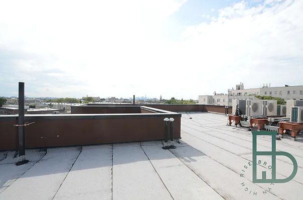 Rented by Miron Realty Group | media 21