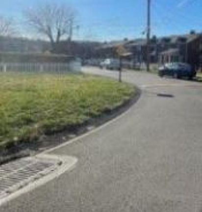 Exterior Neighborhood (street photo)