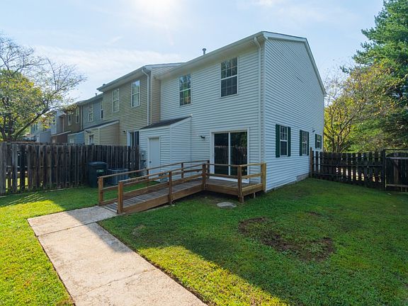 3rd image of 15001 Catalpa Ct