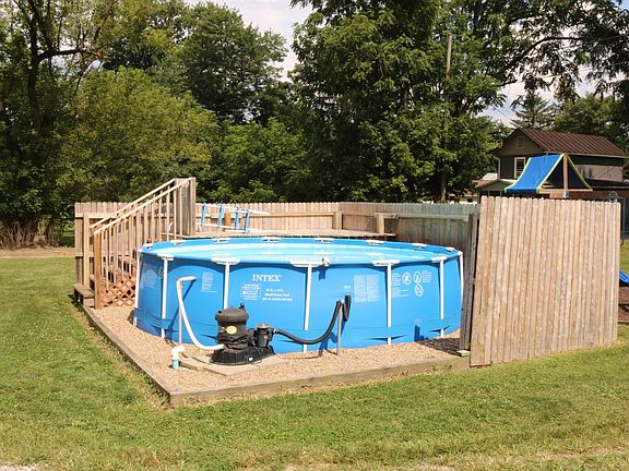 4th image of 7133 Lundy Ln