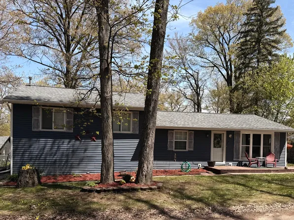 12321 Woodland Park Dr NE, Belding, MI 48809