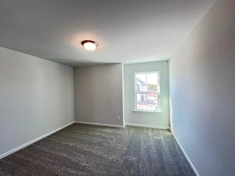 1312 Hollyview Ave — Photo 14