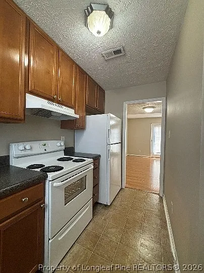 422 Kirkcaldy Ct — Photo 6