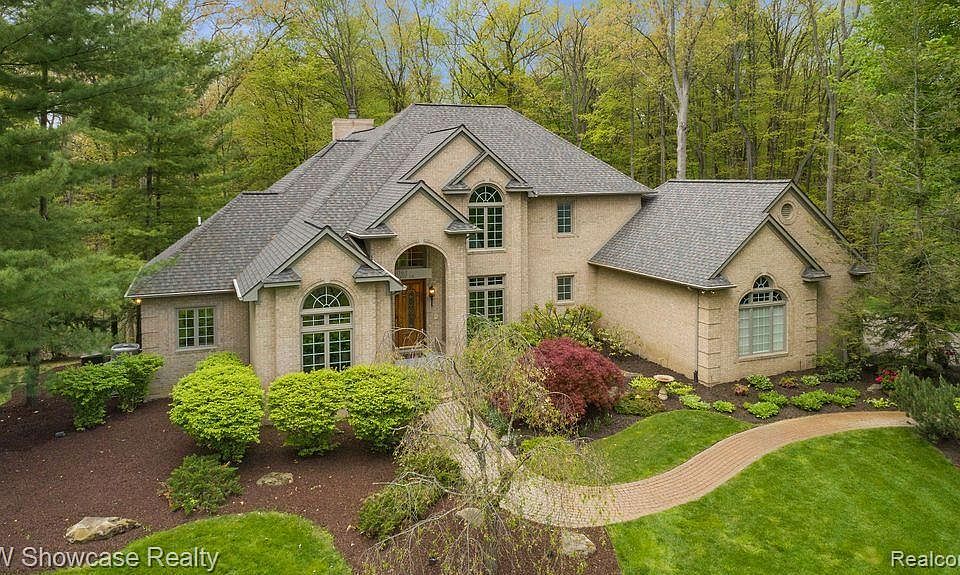 1st image of 6061 Turnberry Dr