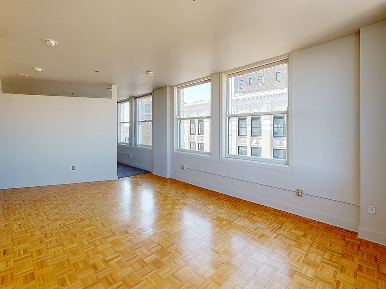 The Kales Building — Photo 17