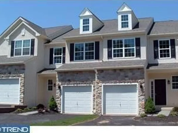 158 Lukens Mill Dr, Coatesville, PA 19320