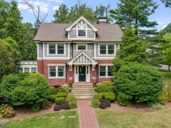 1 Kermit Rd, Maplewood Twp., NJ 07040