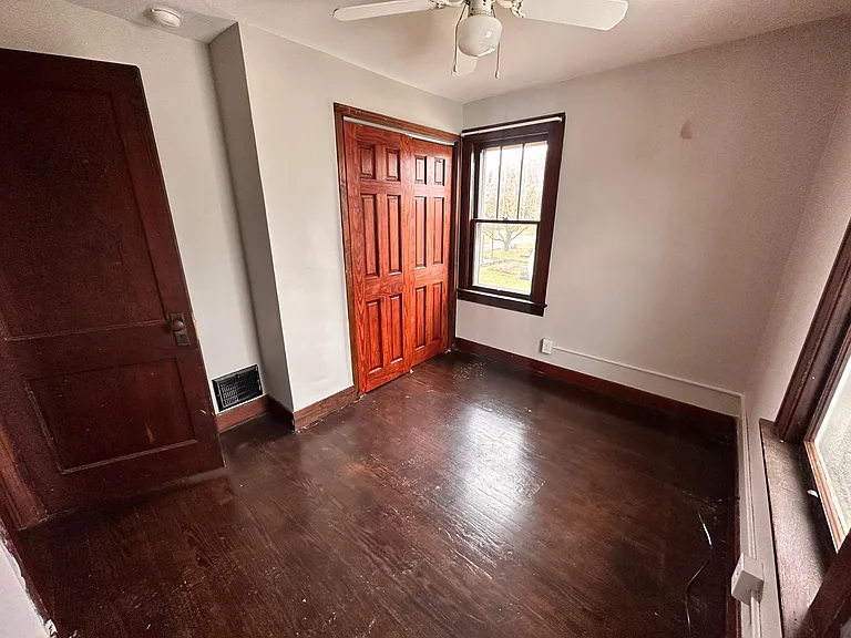 1243 School St — Photo 12