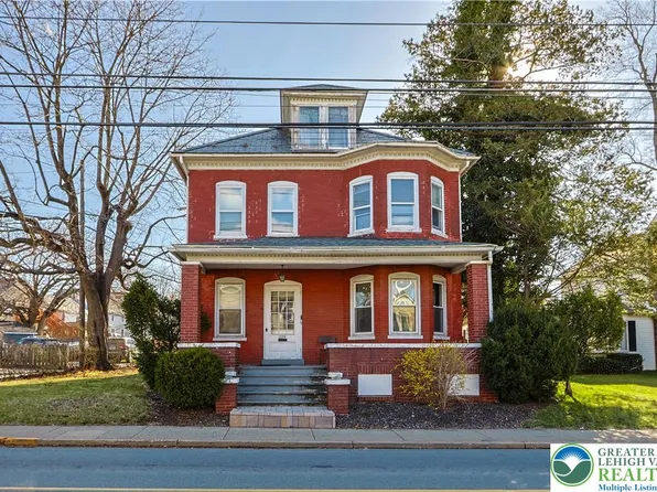 225 S Walnut St, Bath, PA 18014