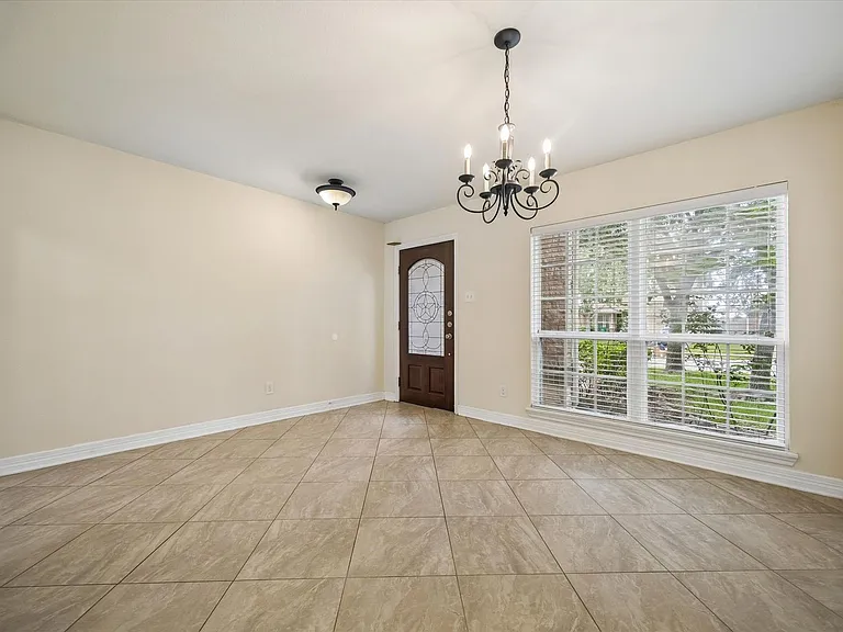 10108 Hidden Creek Falls Ln — Photo 5