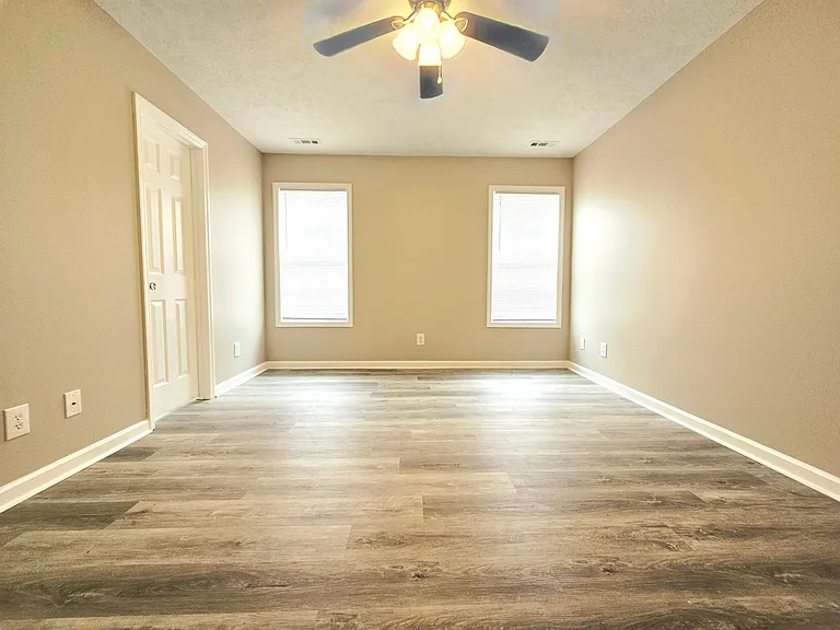 7796 Buttonwood Ave — Photo 6