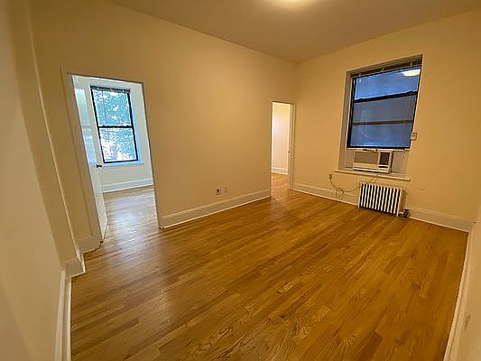 1st image of 310 E 19th St APT 8