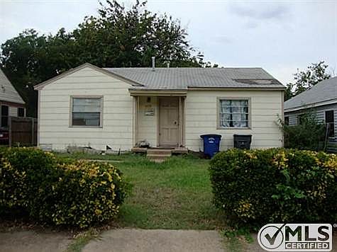 1st image of 1559 E Elmore Ave
