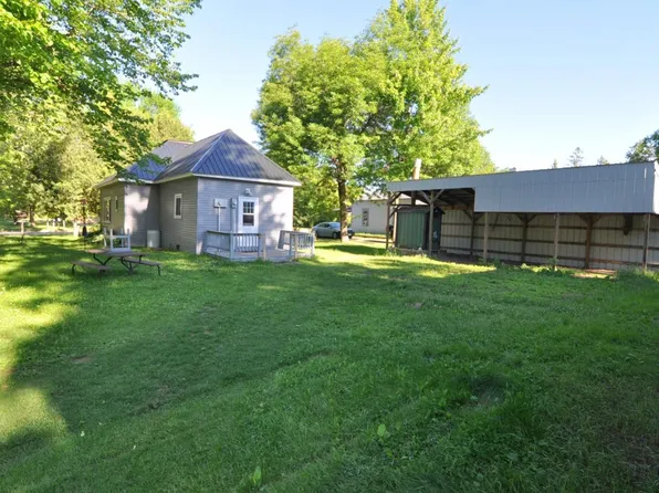 390 Pleasant Ave SE, Akeley, MN 56433