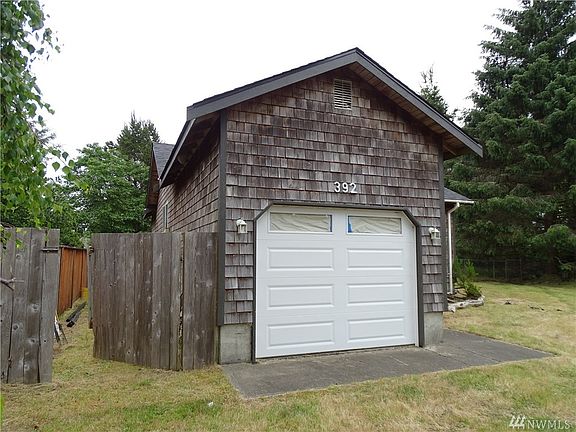 4th image of 392 Bass Ave NE