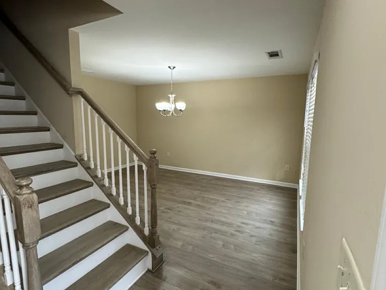 1620 Shire Village Dr — Photo 10