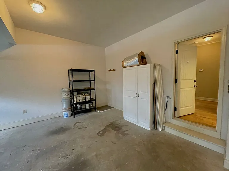 253 Solamere Ln — Photo 13