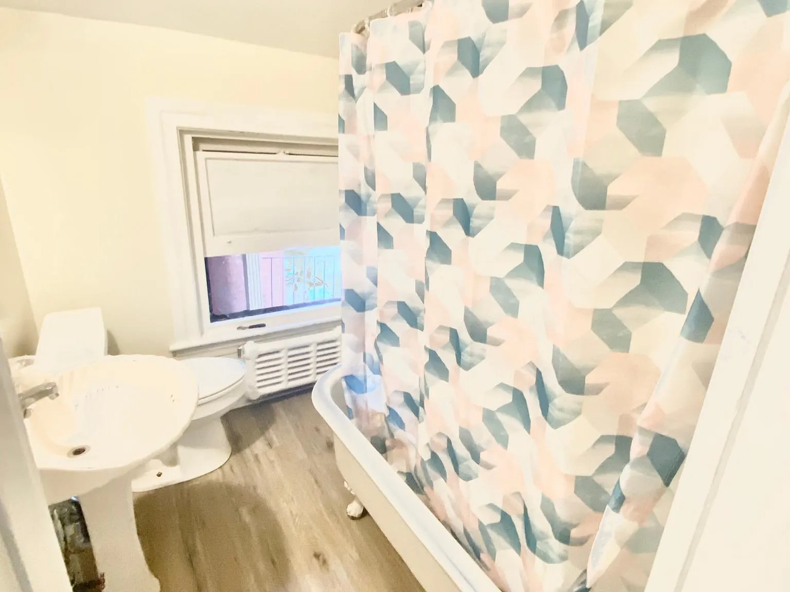 2 bed, 1000 sqft, $1,295 — Photo 2