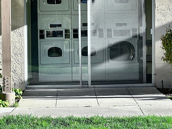 Laundry room common area