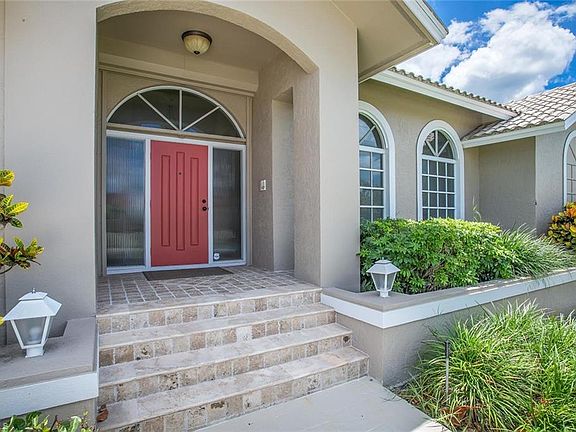 3rd image of 569 Seagrape Dr