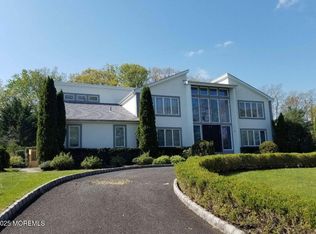 5 Valley Forge Rd, Eatontown, NJ 07724