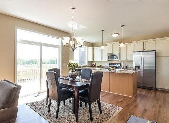 2nd image of 10882 Retreat Ln