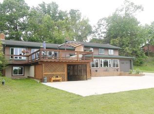 W192 Riverview Dr, Montello, WI 53949