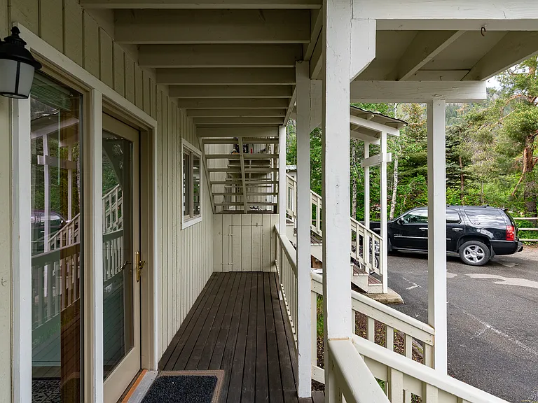 121 Pinewood Ln #B1 — Photo 14