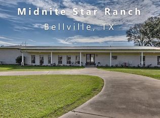 2440 Leschper Rd, Bellville, TX 77418