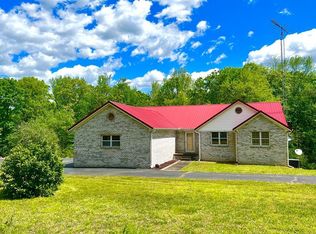 6090 Birdsong Rd, Camden, TN 38320