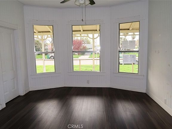 2nd image of 806 Walnut St