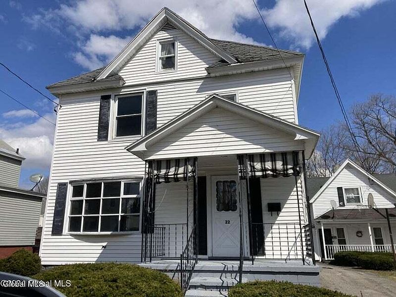 2nd image of 22 Lexington Avenue