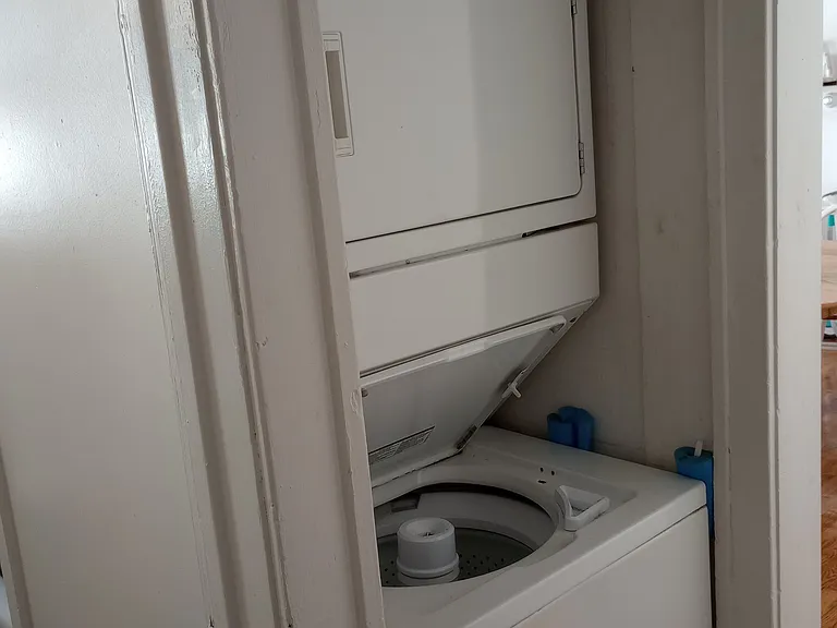 29 Glenwood St #2 — Photo 4