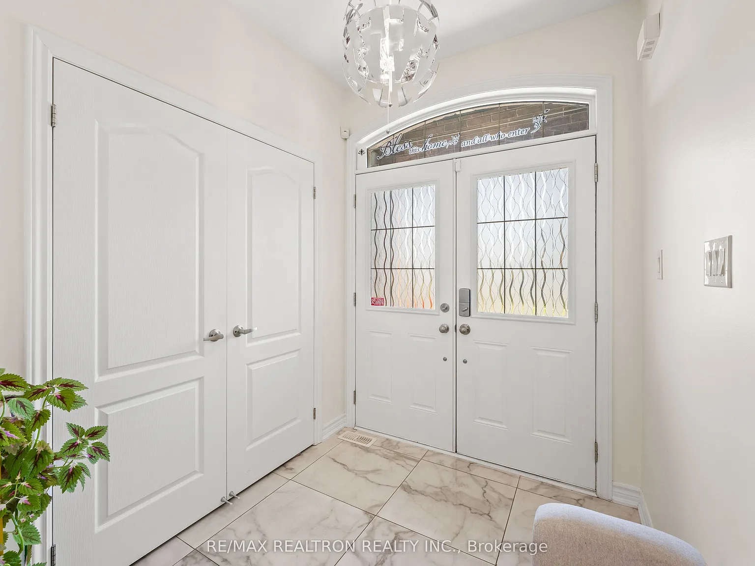 4 bed, $3,200 — Photo 4