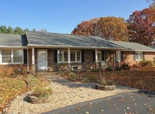 11115 Stewartsville Rd, Vinton, VA 24179