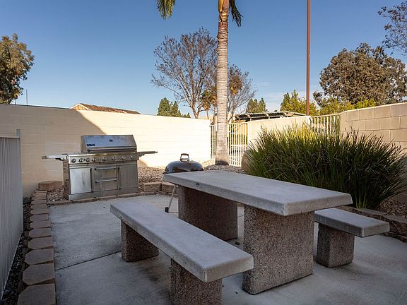 4th image of 12500-12506 Oak Knoll Dr #1