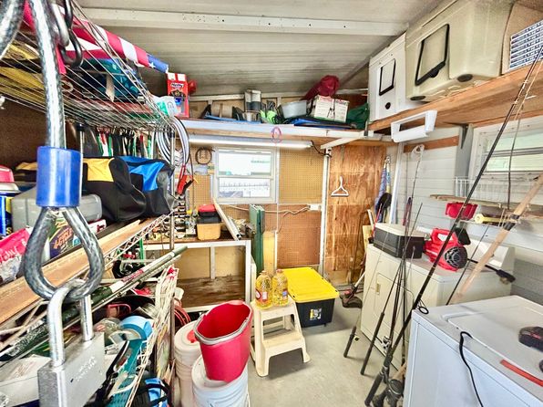 27 N Lake Side, Lake Placid, FL 33852