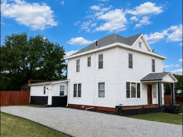1118 N Lincoln St, Russell, KS 67665