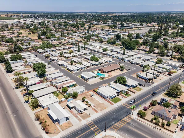 560 W Pleasant Ave Space 20, Tulare, CA 93274