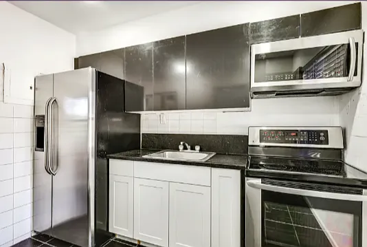 433 NW 22nd Ave — Photo 12