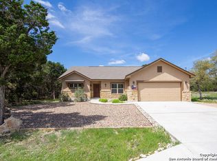 1104 Marlys Ave, Canyon Lake, TX 78133