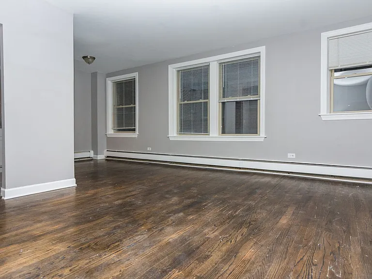 7130 S Jeffery Blvd — Photo 9